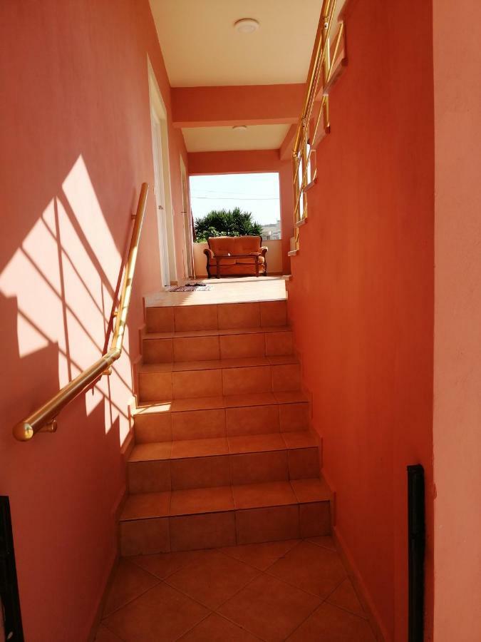 Helen'S House Apartamento Ksamil Exterior foto